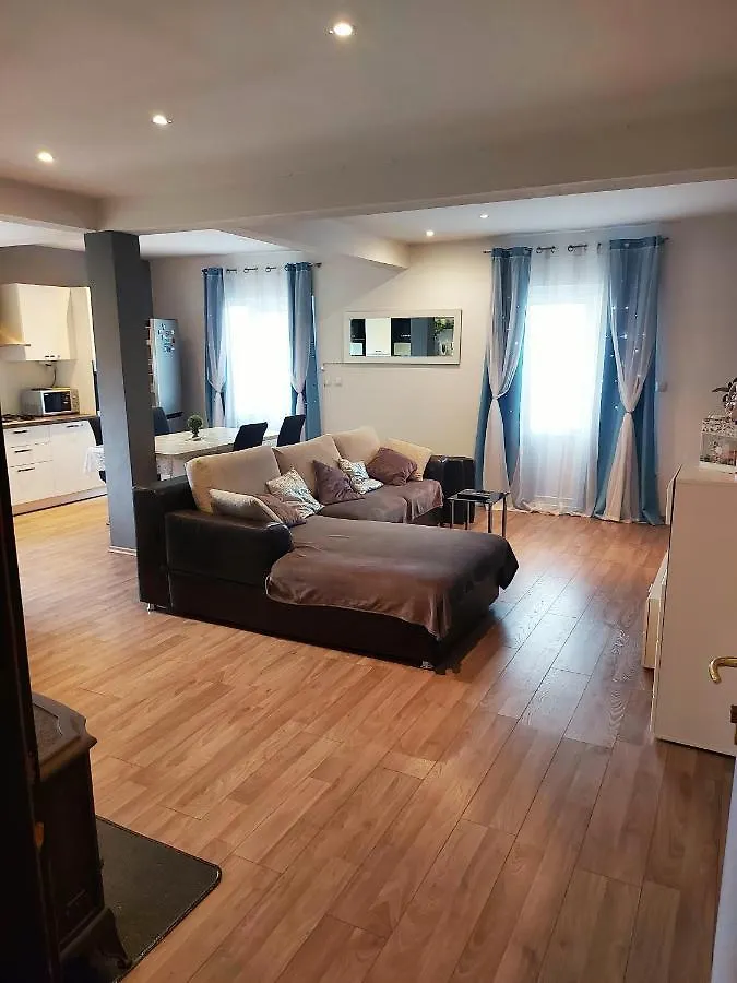 Apartment Apartman Luana Kampor