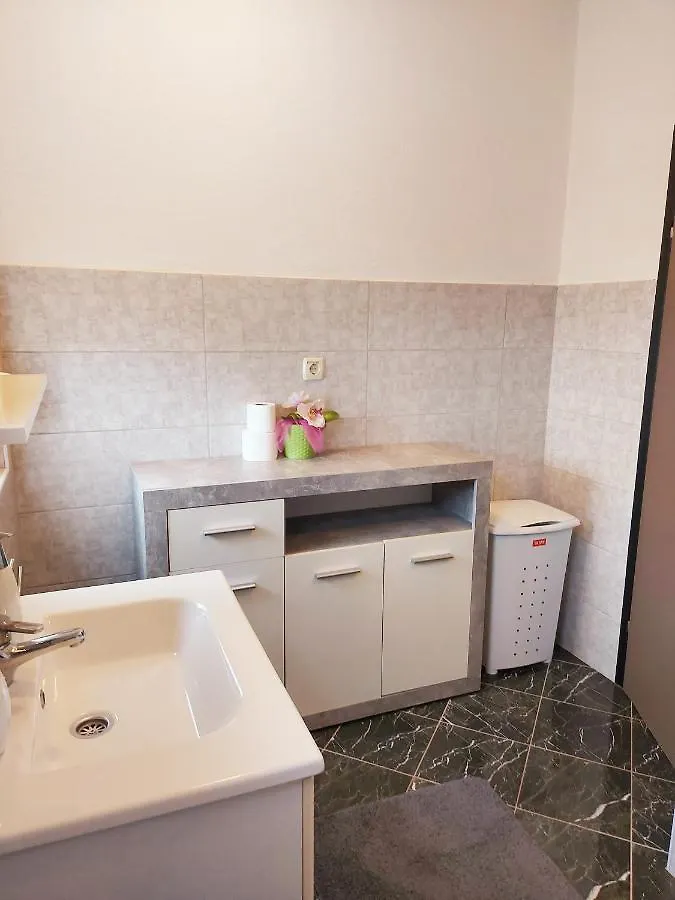 Apartman Luana Kampor 0*,  Croatia